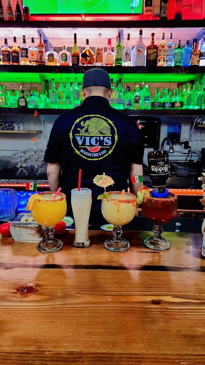 Vic's Mexican Food & Bar
