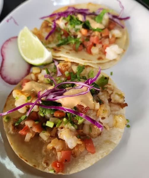 Vic's Mexican Food & Bar