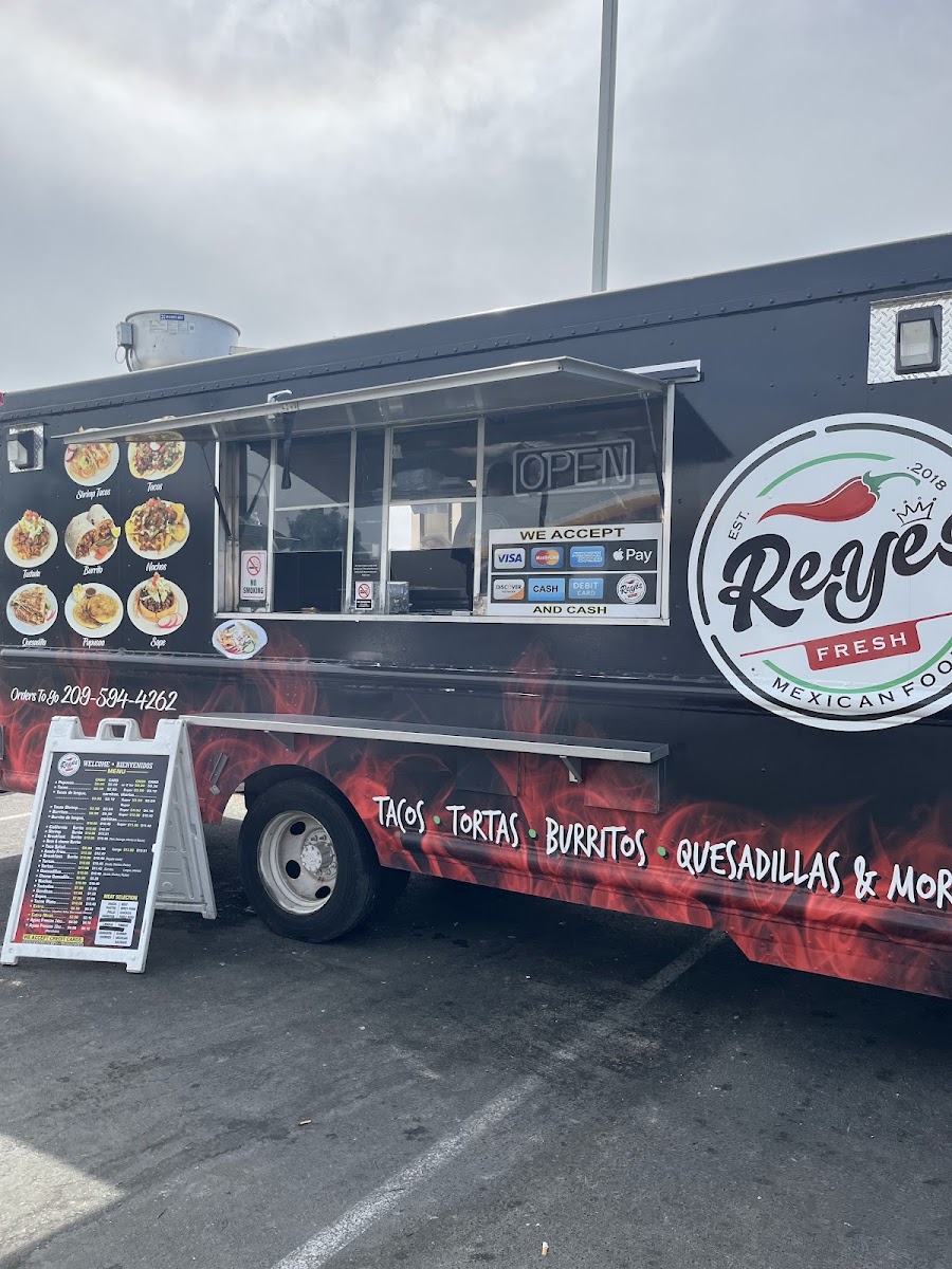 Reyes Taqueria
