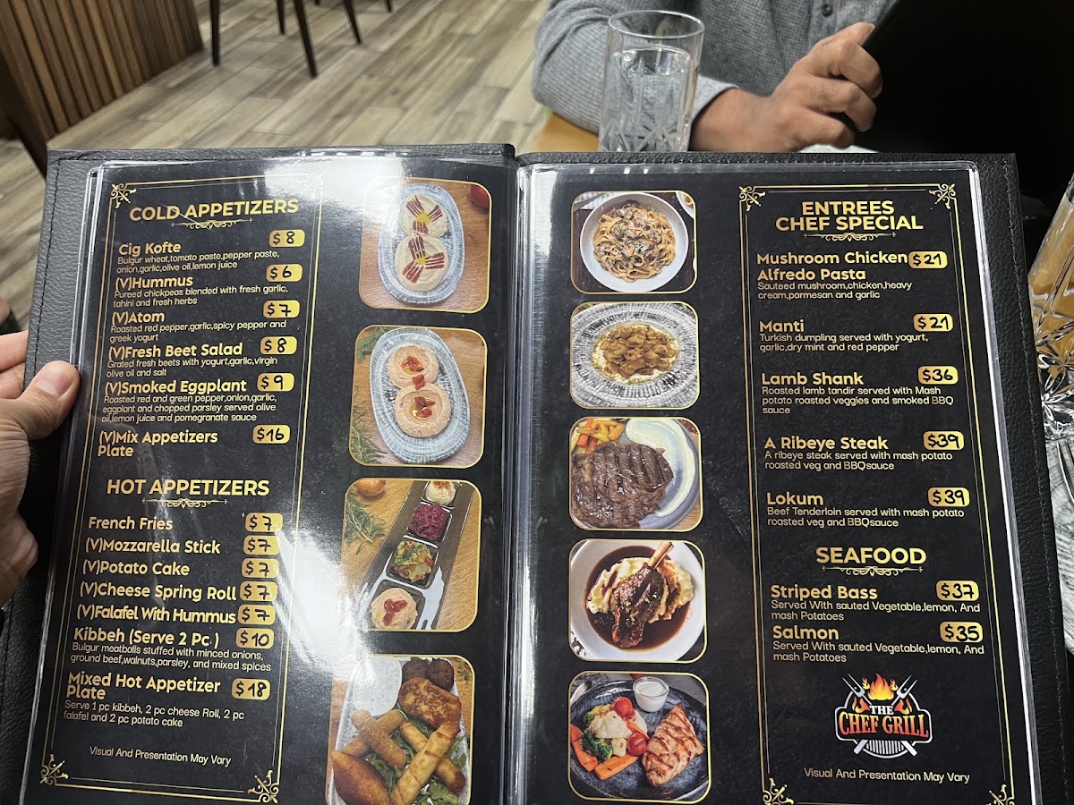 THE CHEF GRILL menu board