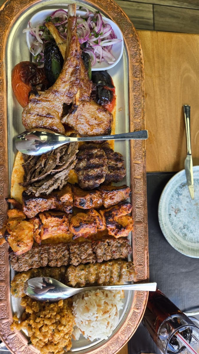 THE CHEF GRILL