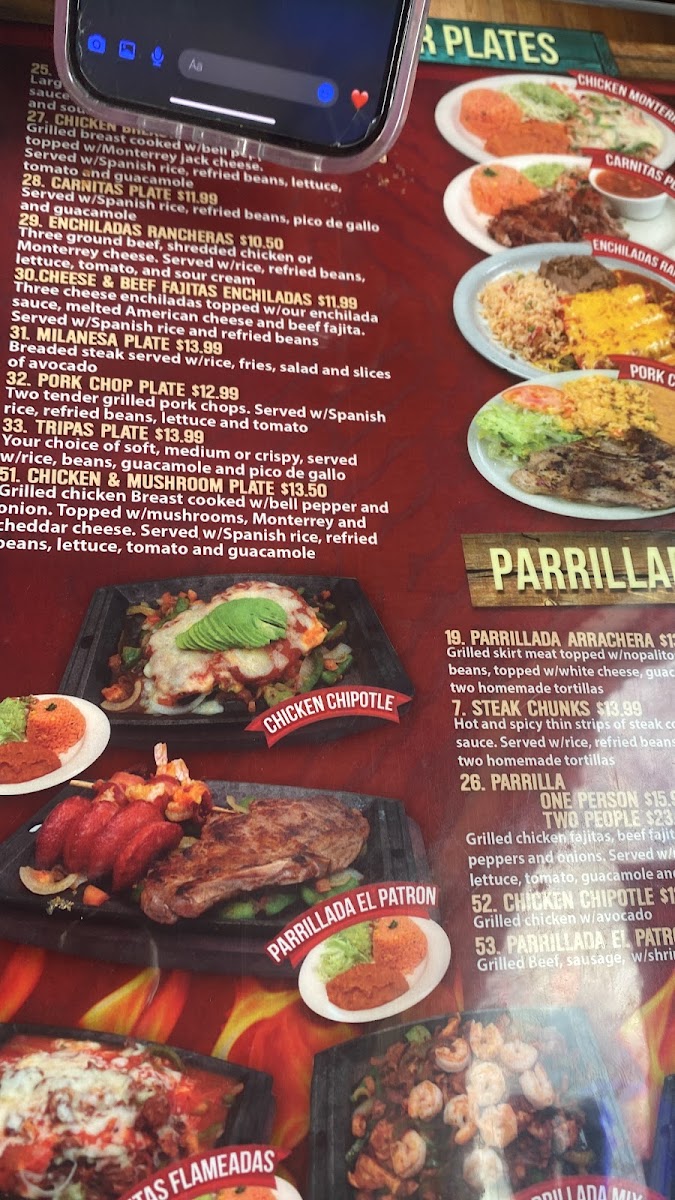 Plaza Jalisco menu board