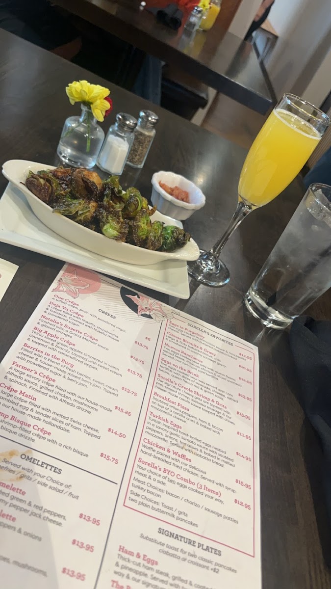 Sorella's Brunch menu board