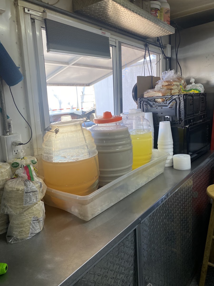 Super Antojitos
