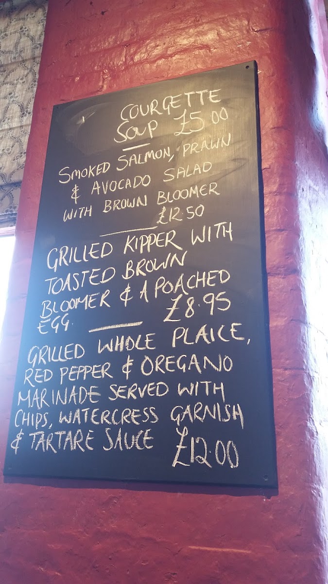 Cafe in to the Opera menu board
