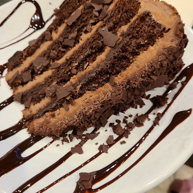 Khan Cake Slice