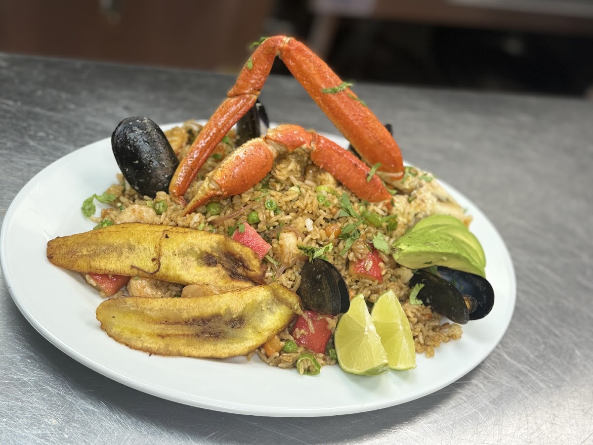 DELICIAS MAR Y TIERRA