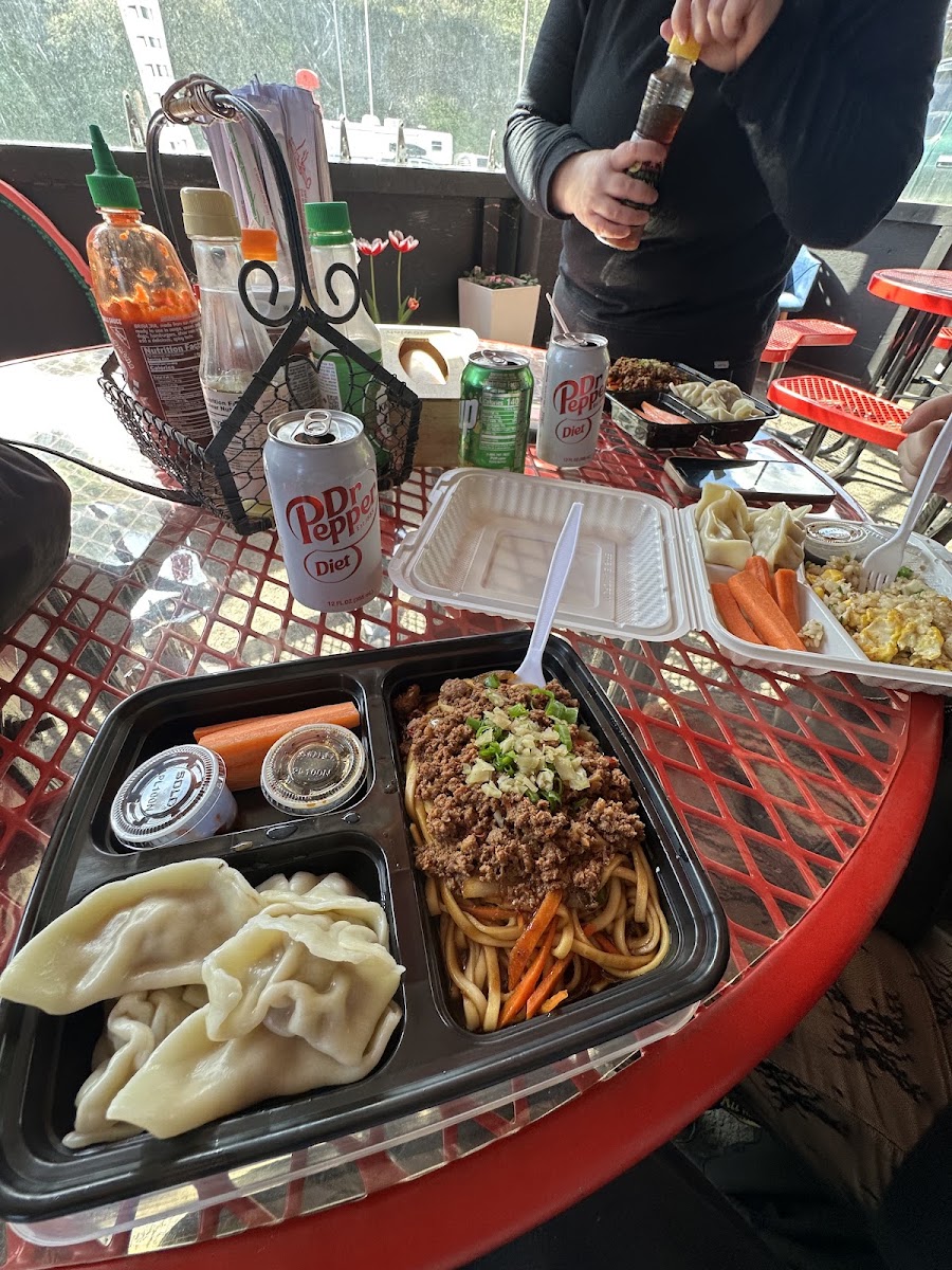 Leewa's House of Dumplings and Noodles