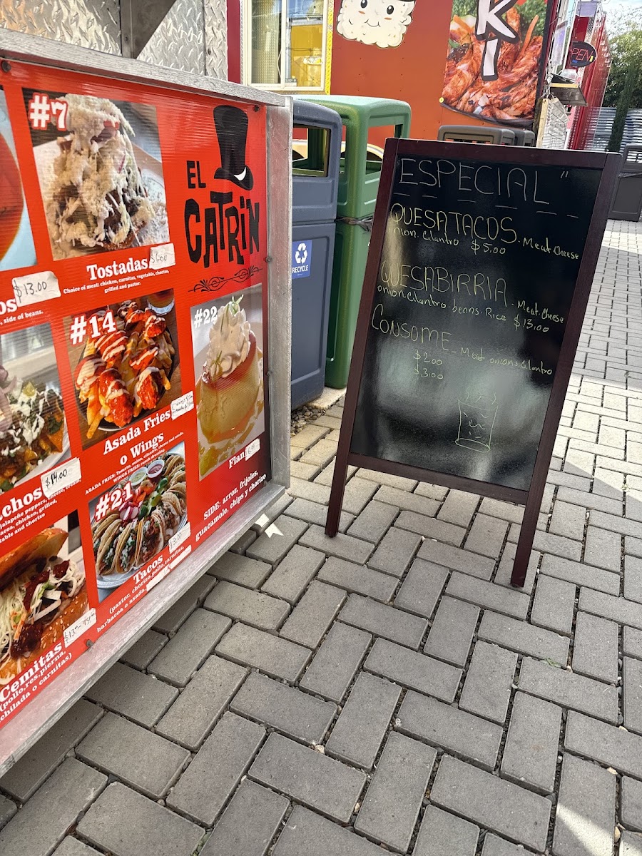 El Catrin menu board