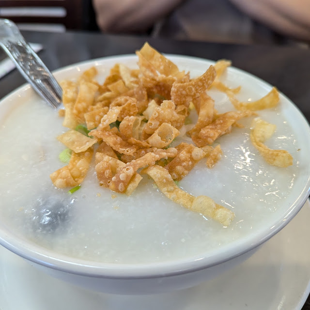 Rice Porridge with Pork and Mushroom