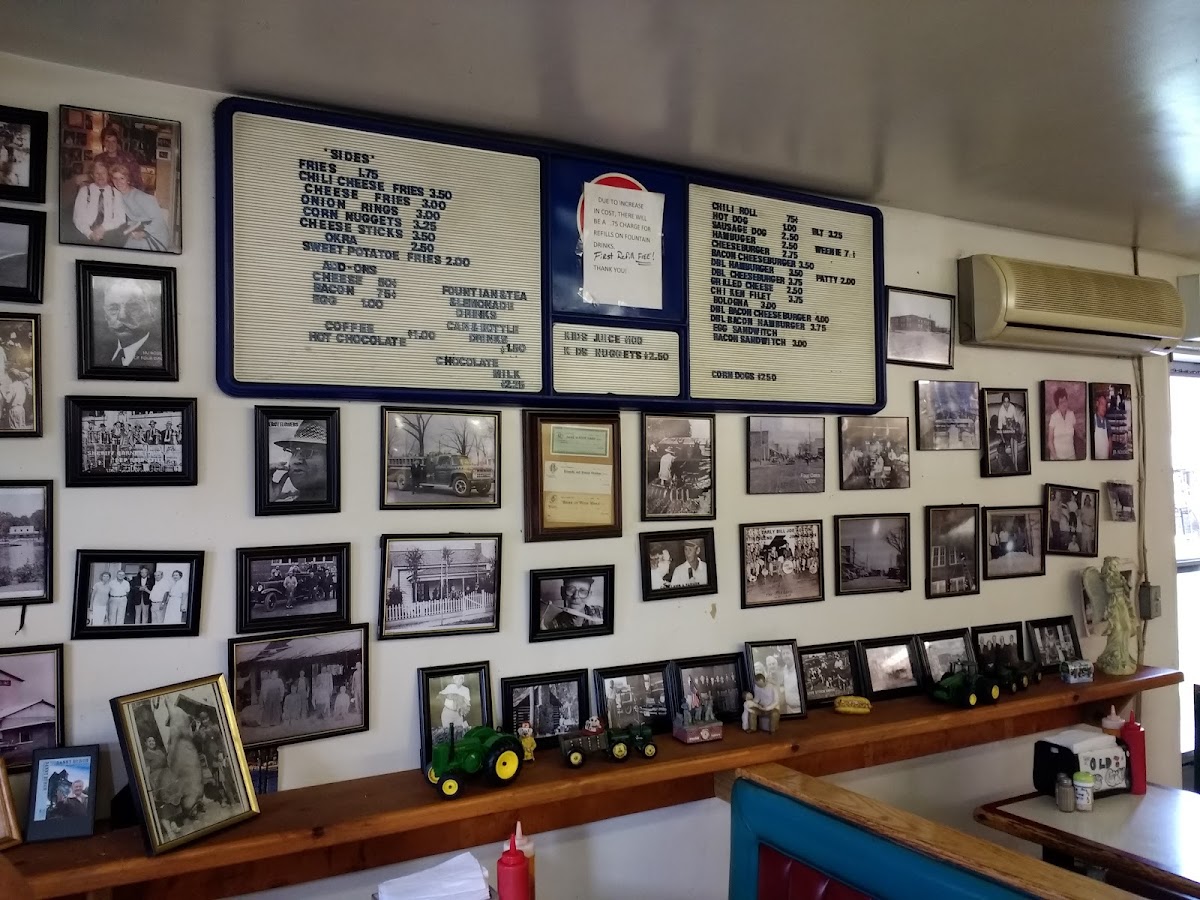 Ole Time Grill menu board