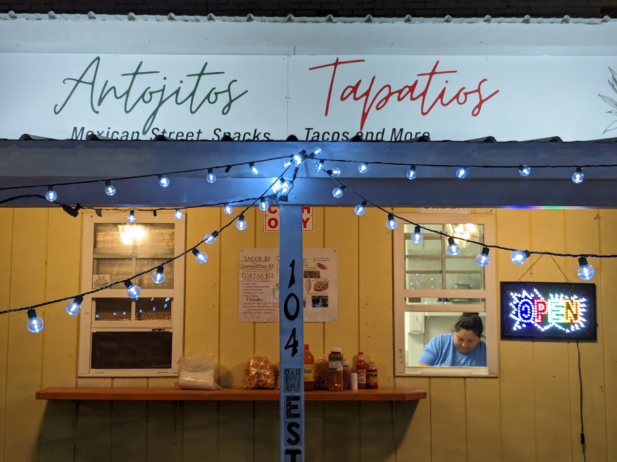Antojitos Tapatios