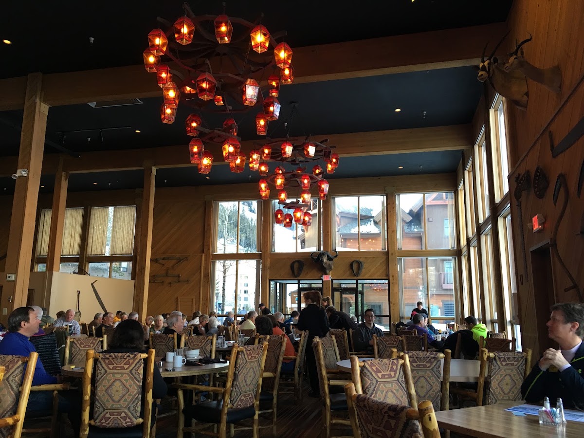 Huntley Dining Room