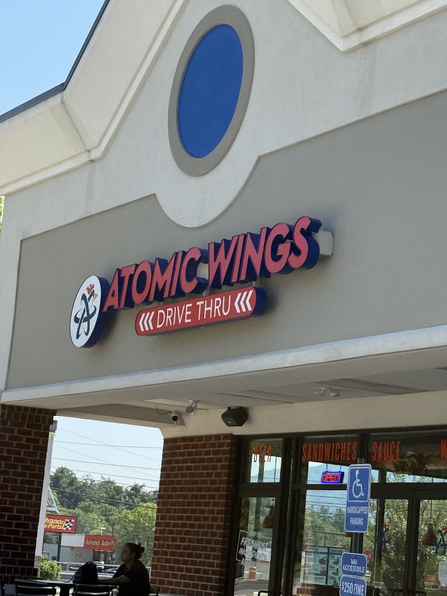 Atomic Wings Roanoke