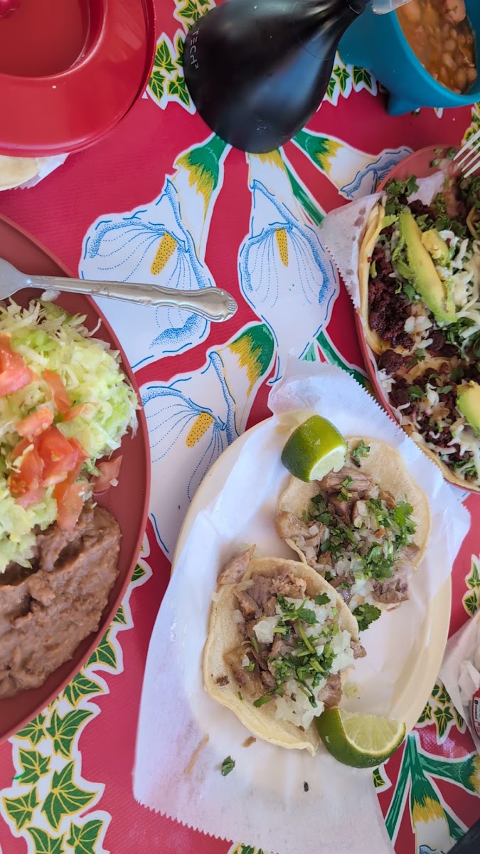Tacos y Carnitas “El Jefe”