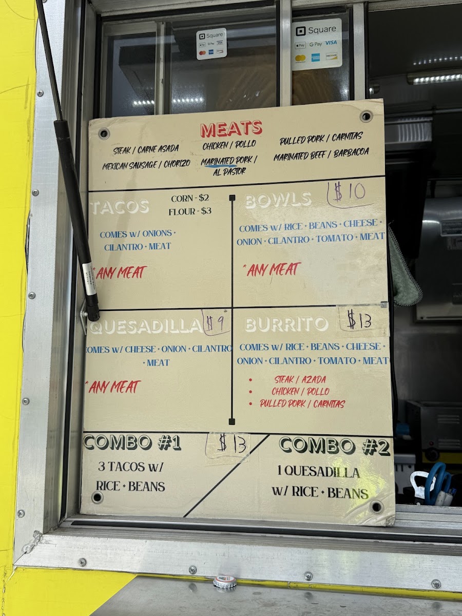 Nin's 5 Tacos menu board
