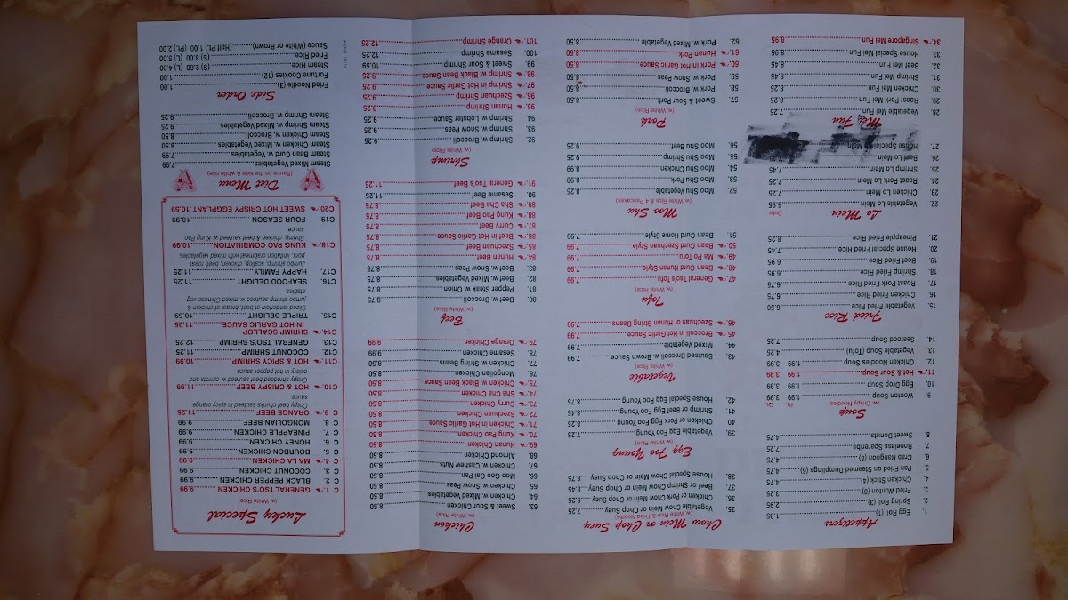 Lucky Dragon menu board