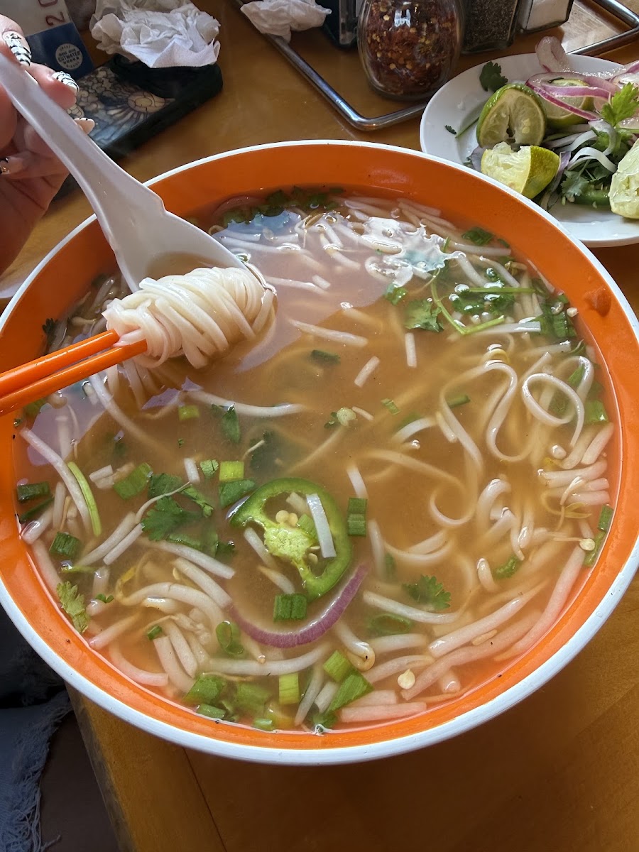 Buena Pho