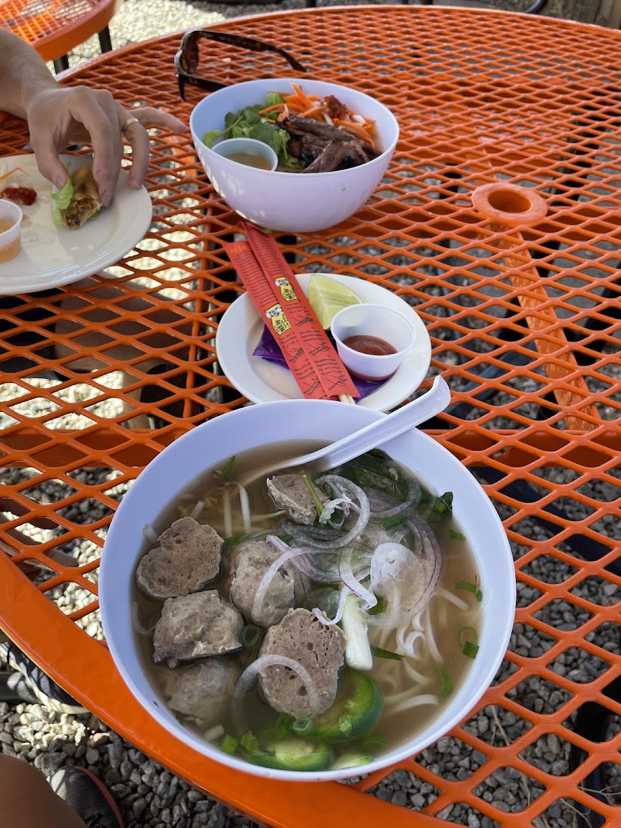 Buena Pho
