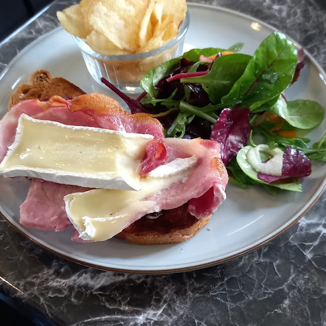 Bacon Brie on a Toastie with Salad
