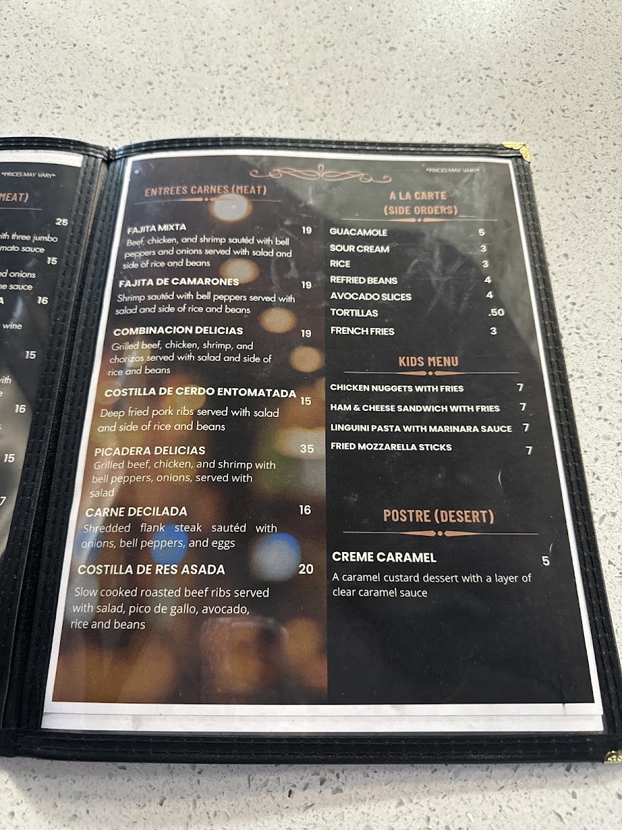 Delicias latina menu board