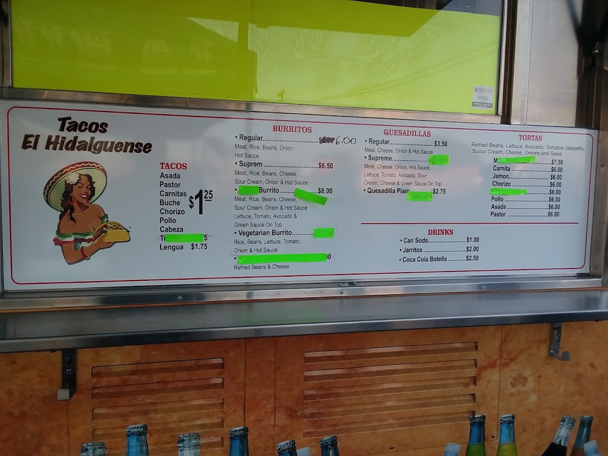 El HIDALGUENSE TACOS TRUCK menu board
