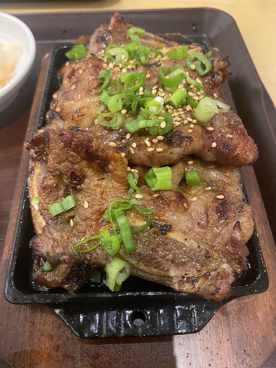 Sambong Suwanee 삼봉냉면 스와니점