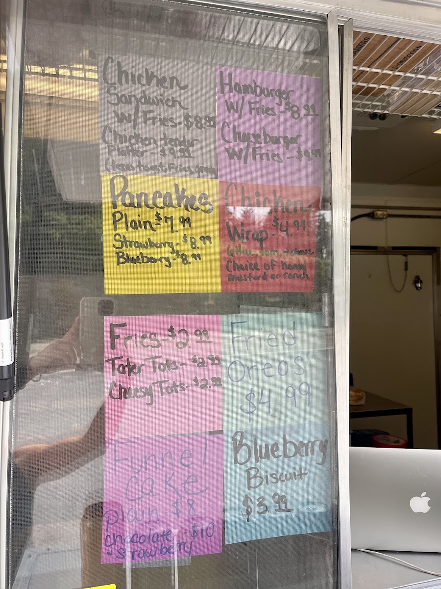 Tammy’s Homemade Biscuits menu board