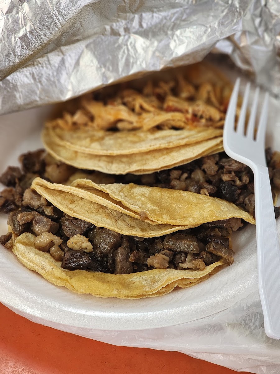 La Rosita Tienda & Taqueria