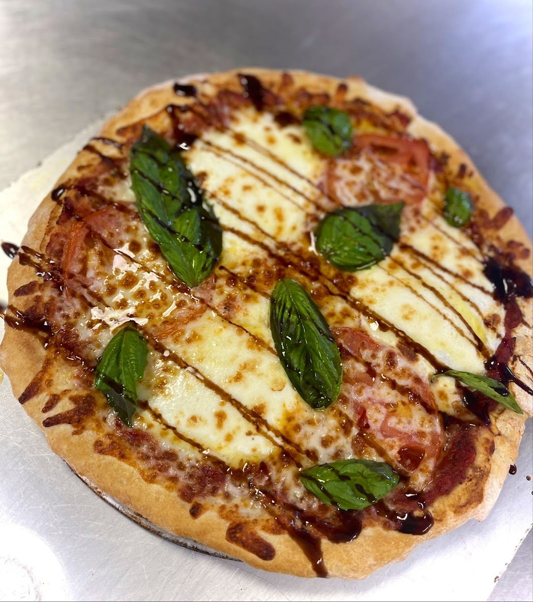 Mario's Pizza, Wings & Catering