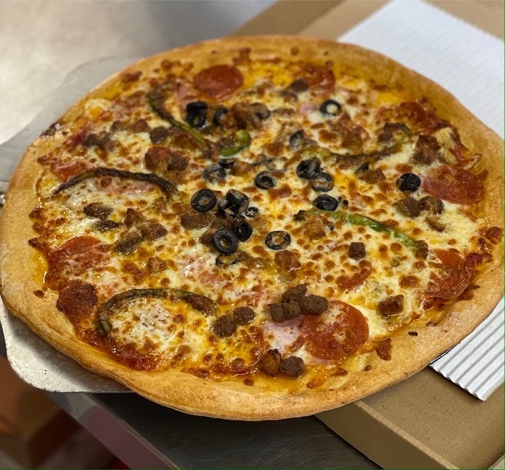 Mario's Pizza, Wings & Catering