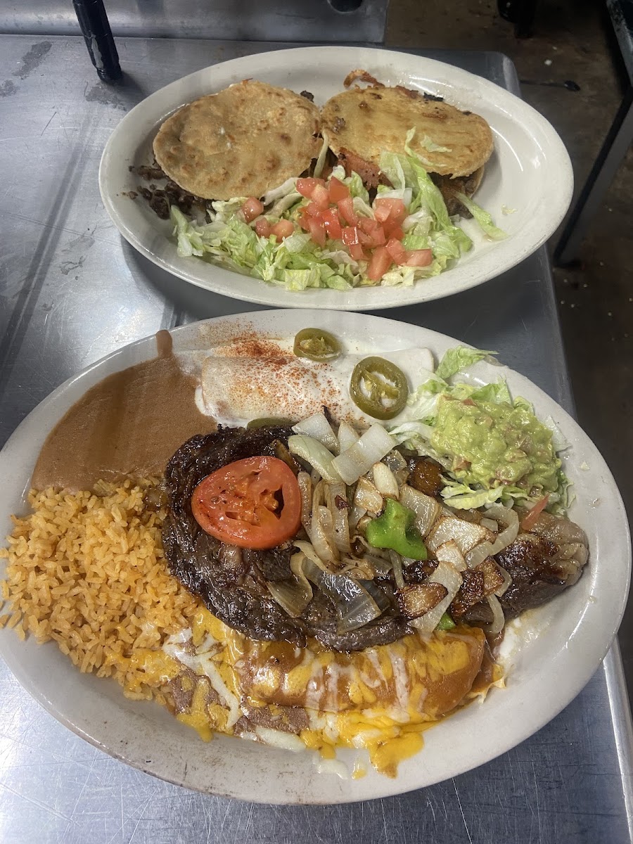 Los Toritos Mexican Restaurant