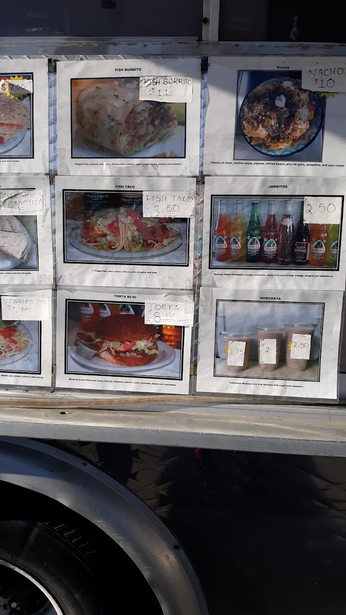 Tacos La Guelaguetza 2 menu board