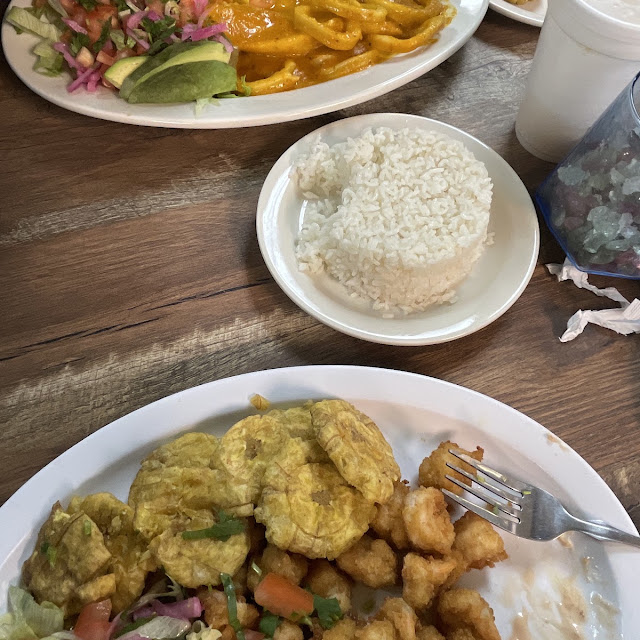 Mariscos Apanados Breaded Seafood Platter