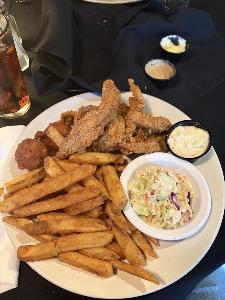 Lakeside Grill - Steakhouse & Patio