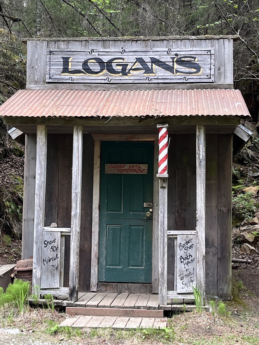Liarsville Gold Rush Trail Camp & Salmon Bake