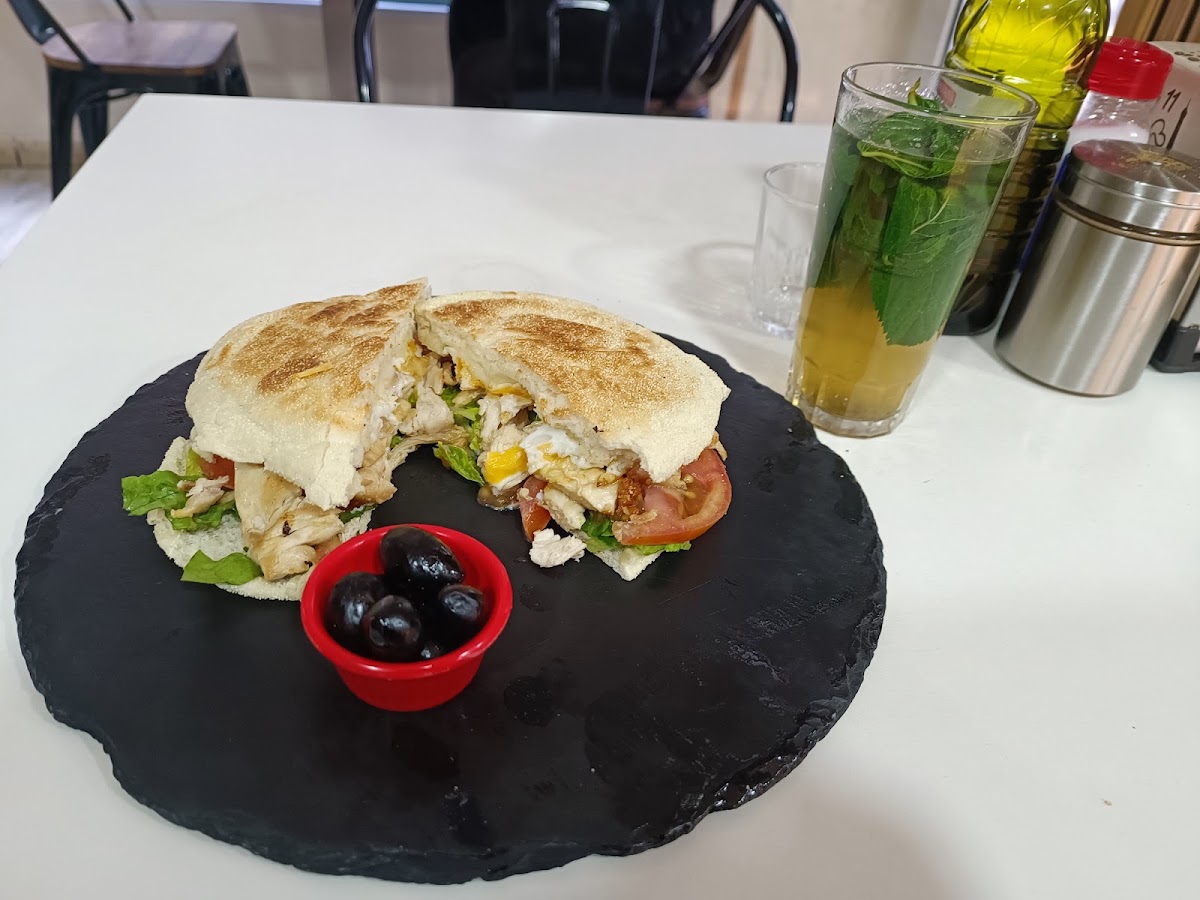 Cafetería Los Pérez
