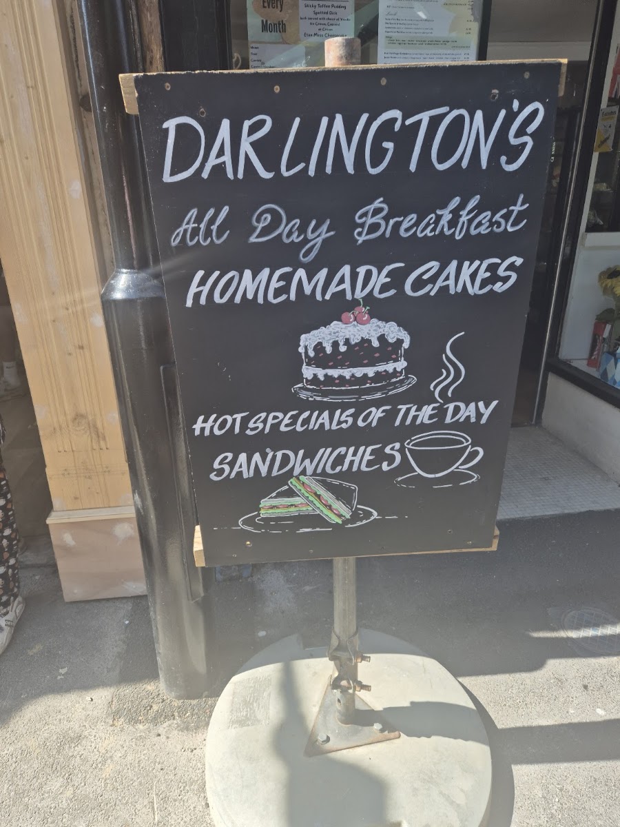Darlington's Tea & more menu board