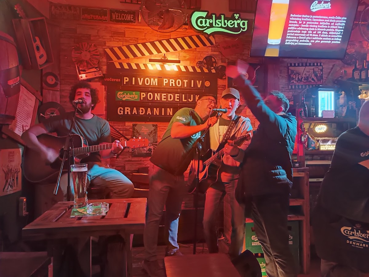 Klub Txe Dvorište Subotica