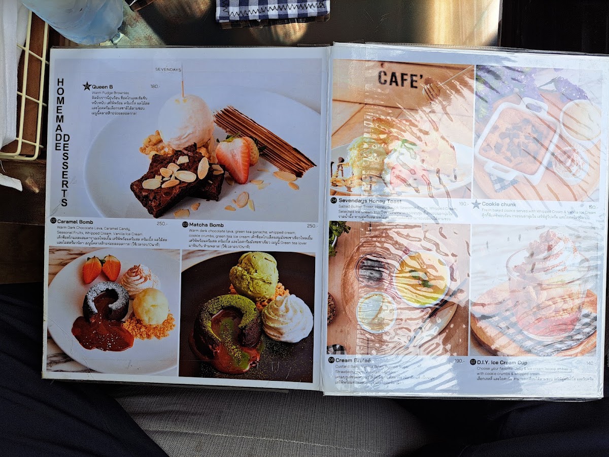 SEVEN DAYS Cafe menu board
