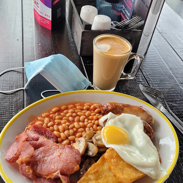 English Breakfast