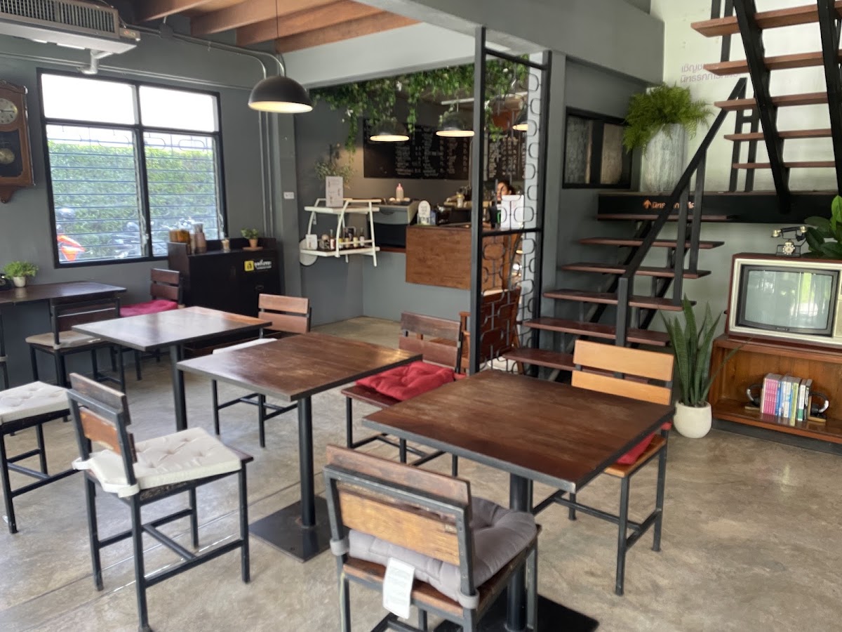 The Combine Cafe and Art Gallery