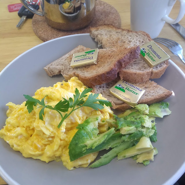 Scrambled Eggs Florentine
