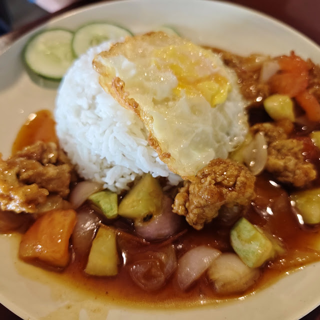 甜酸鸡肉饭
