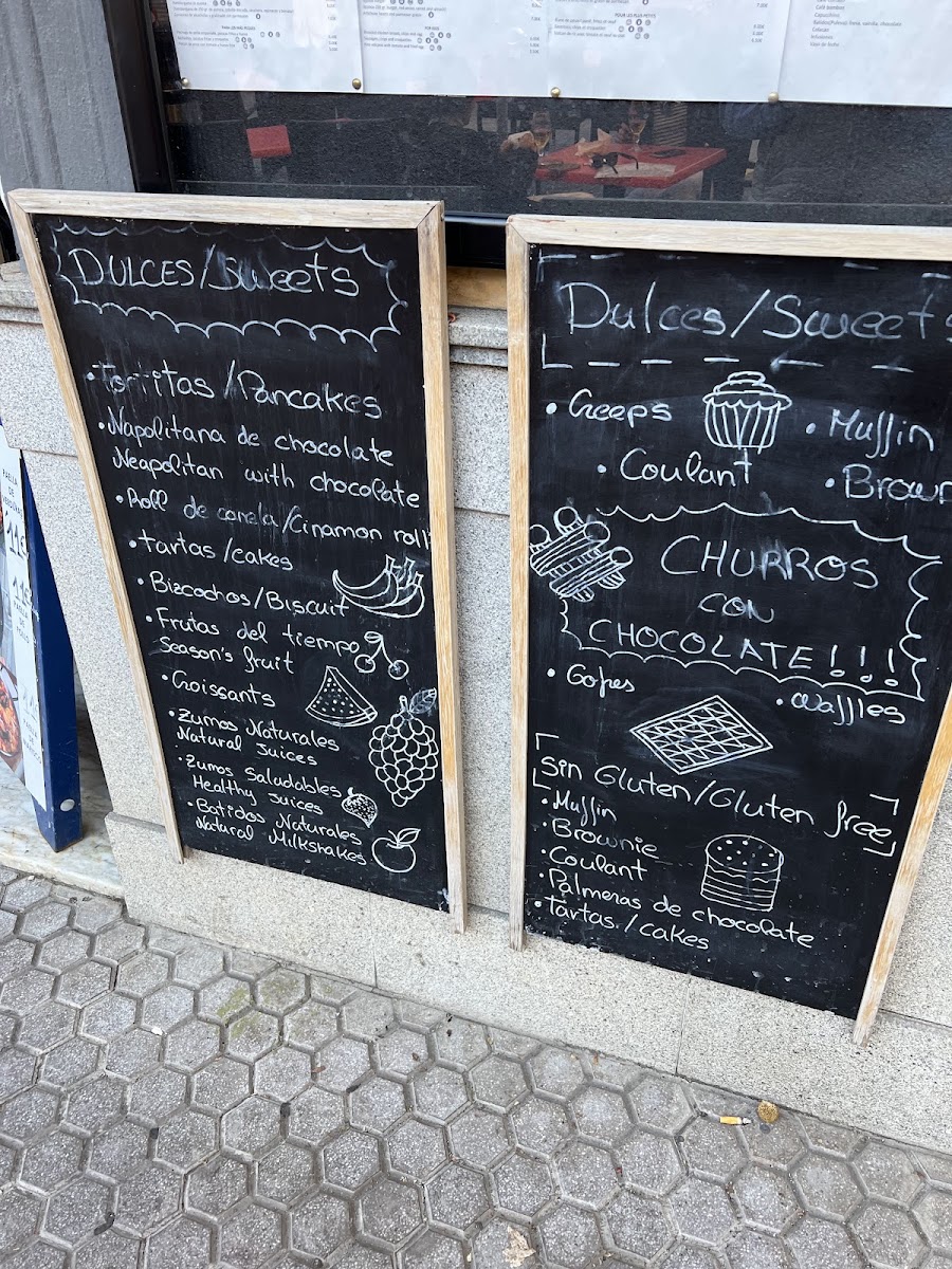 Pompeia Cafe menu board