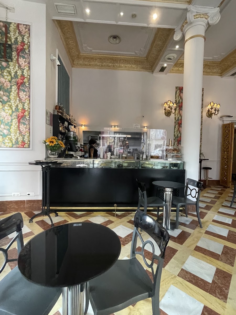 Pompeia Cafe