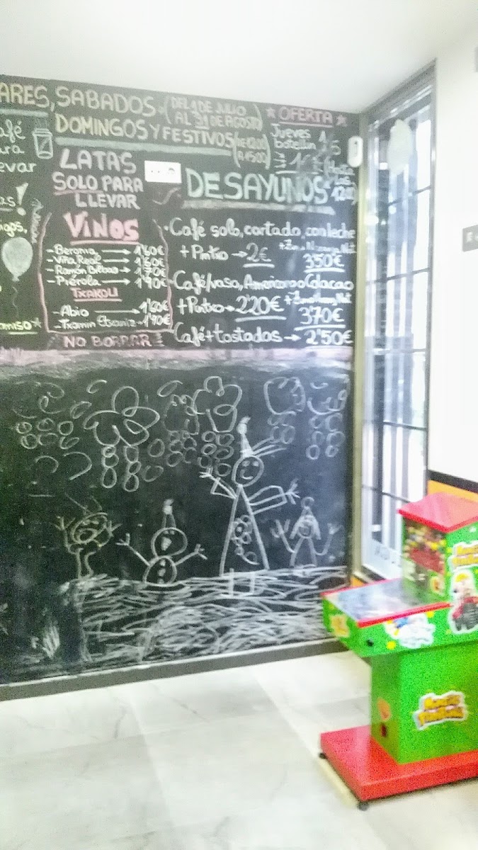 Cafeteria Beluga menu board