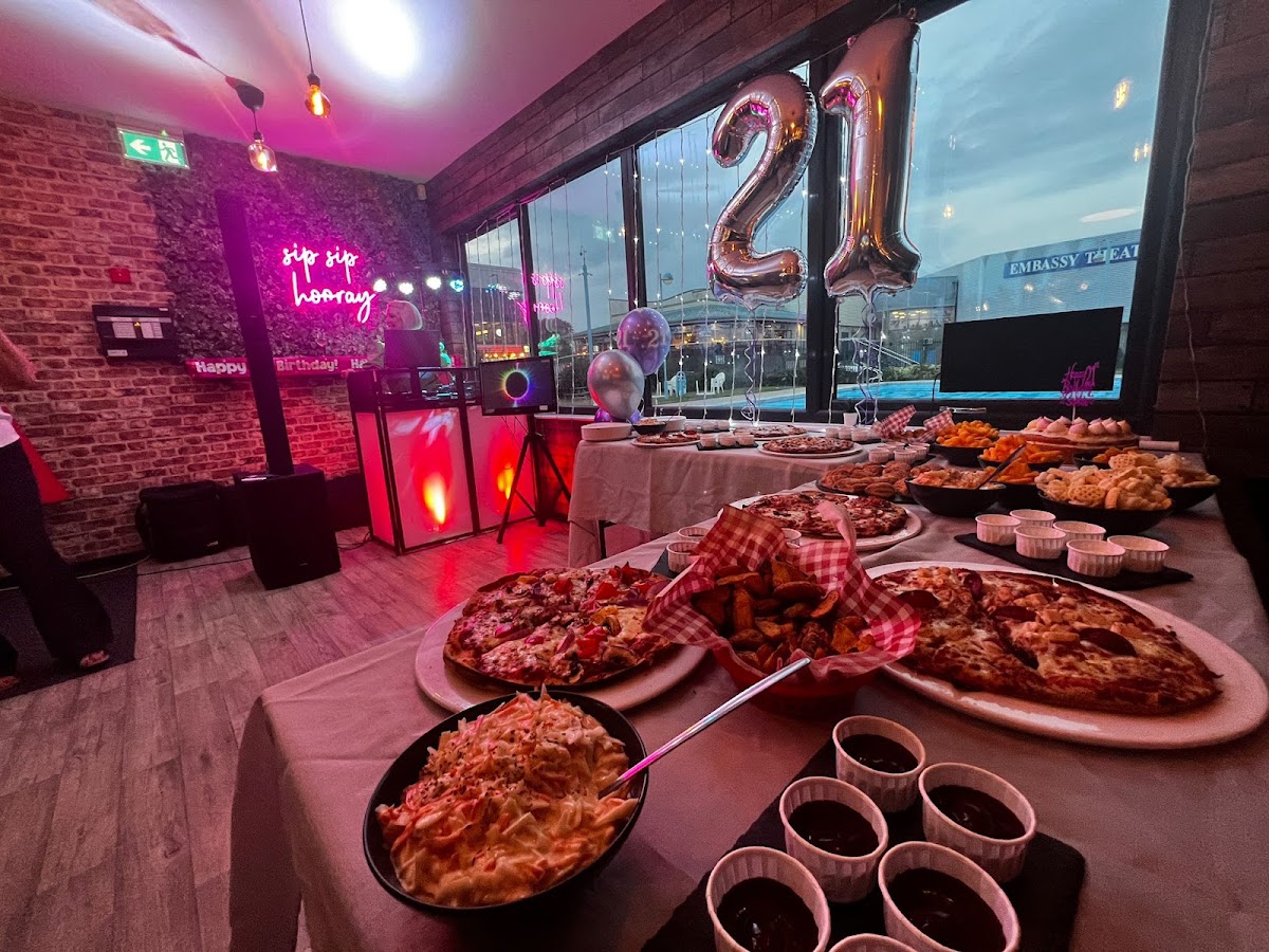 Hideout Café and Bar