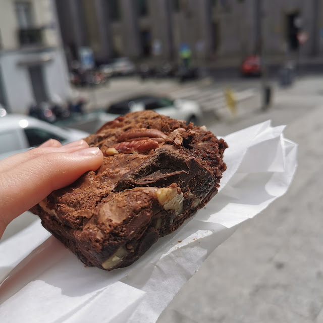 Brownie with Nuts