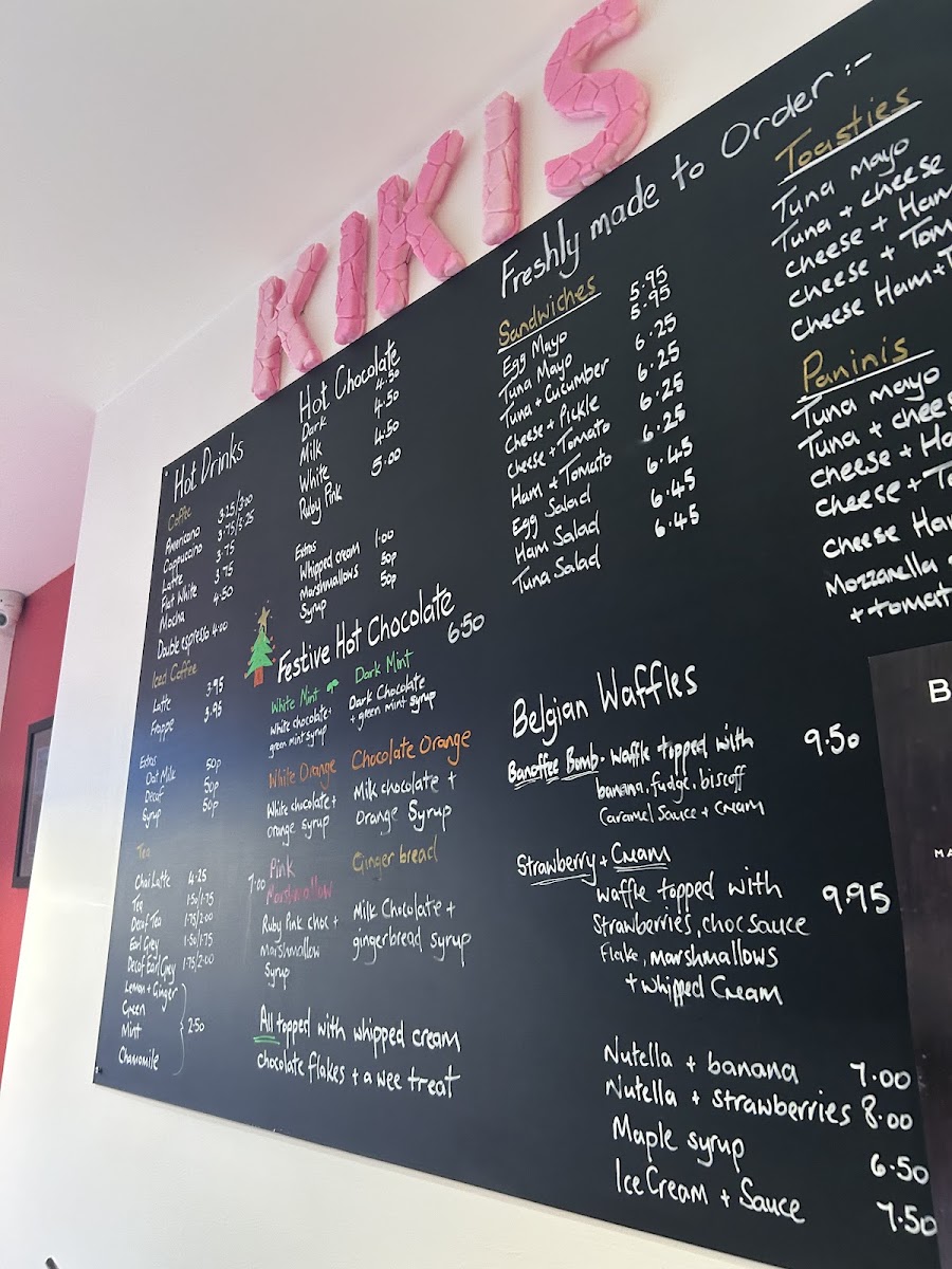 KiKi's cafe and juice bar menu board
